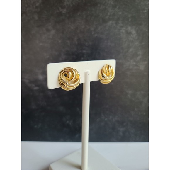 Vintage Gold Tone Swirl Clip-on Earrings - Picture 2 of 10